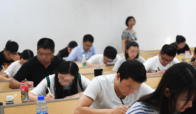 高级审计师难考吗还要评审吗-高级审计师难考，需评审。