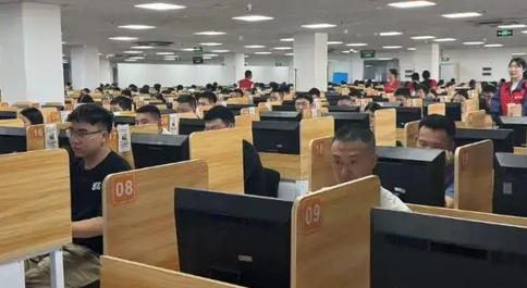 中 级审计师比中级经济师好考吗