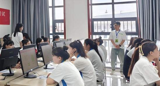 乌 兰察布考护士执业证多少钱