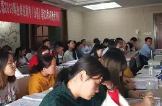 安 顺口腔执业助理医师招聘