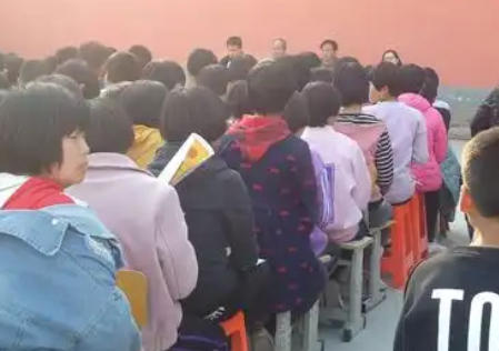 阿 克苏考临床执业医师条件